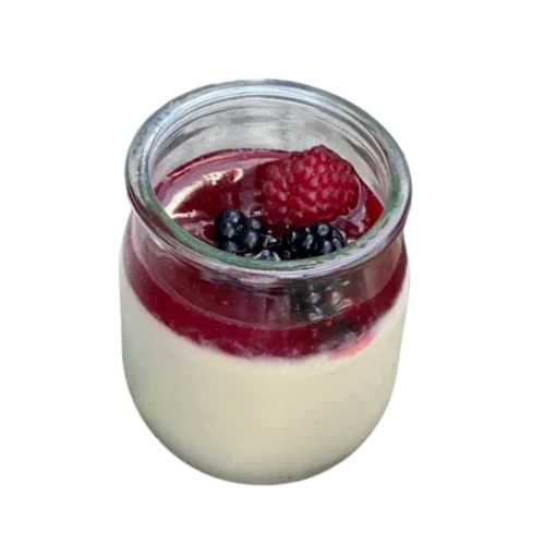 recette Panna Cotta à la Reine des Prés et Fruits Rouges